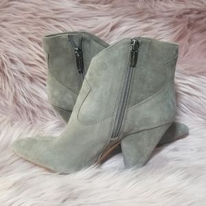 Vince Camuto Woman's Ankle Boots Gray Size 5 NEW